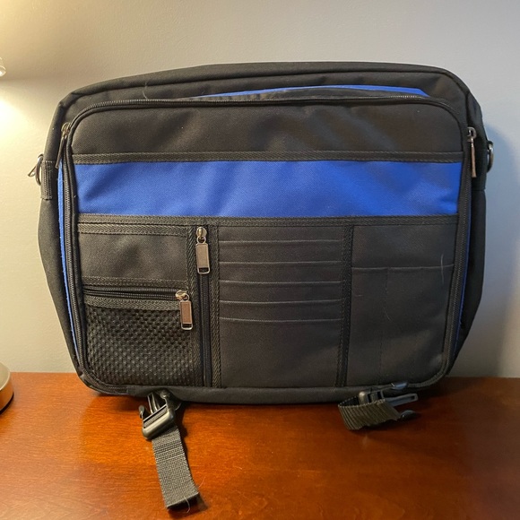 Blue and Black Laptop Carrying Bag - Picture 5 of 10